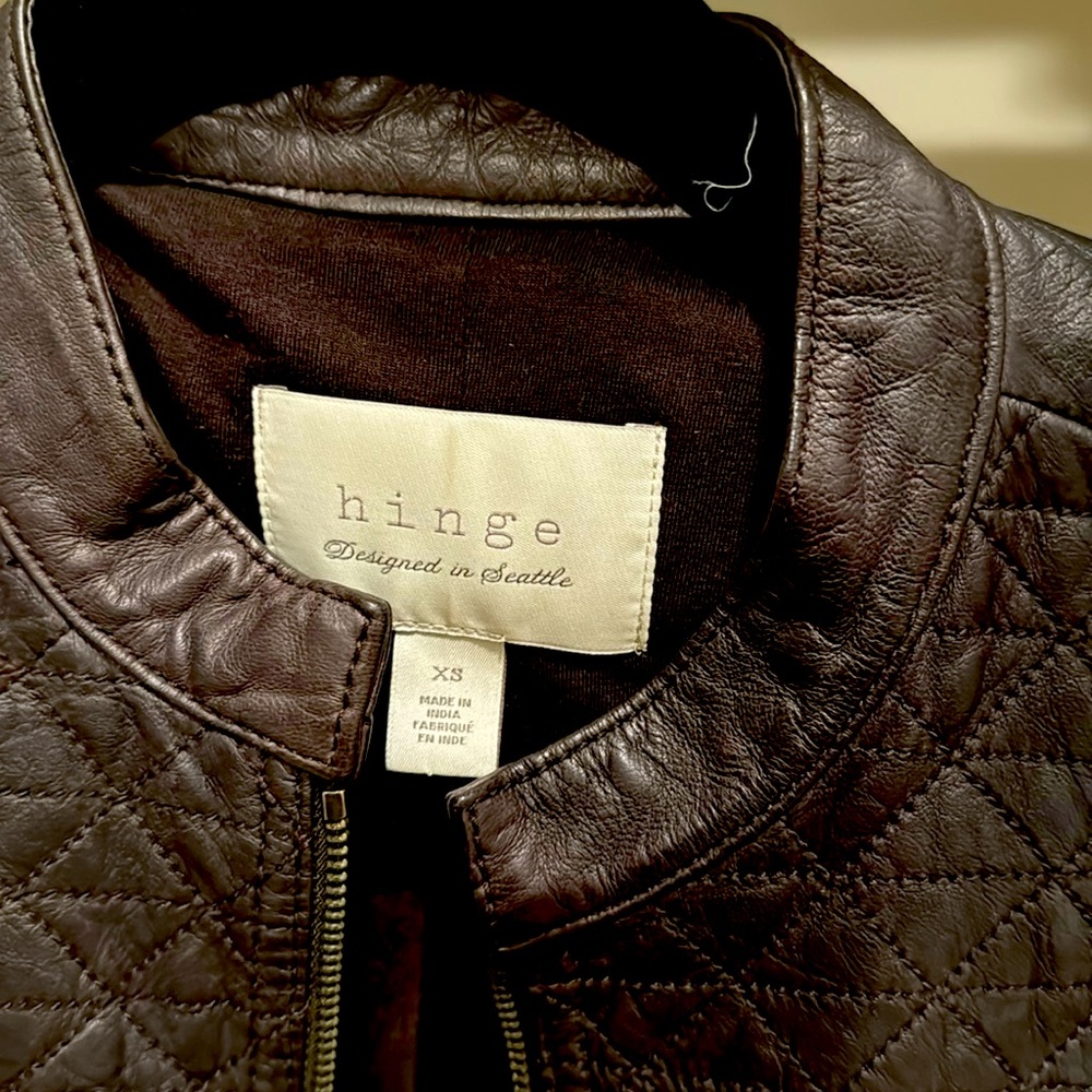 Hinge 100% leather jacket with cotton sleeves and lining